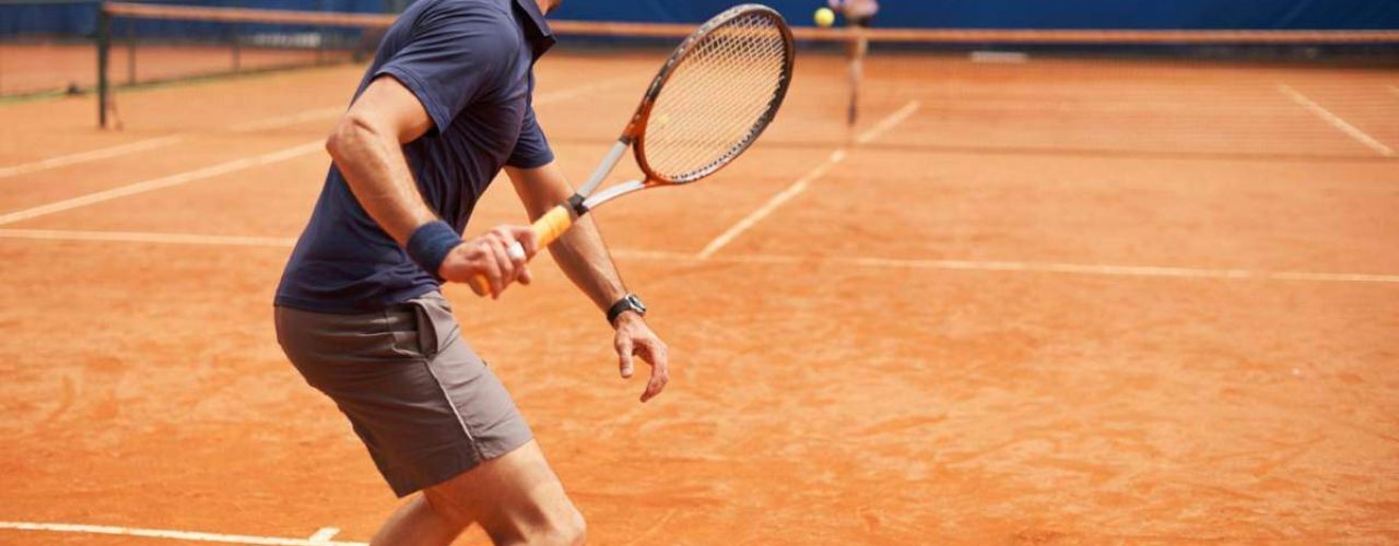 factoren kiezen tenniskleding tennisschoenen