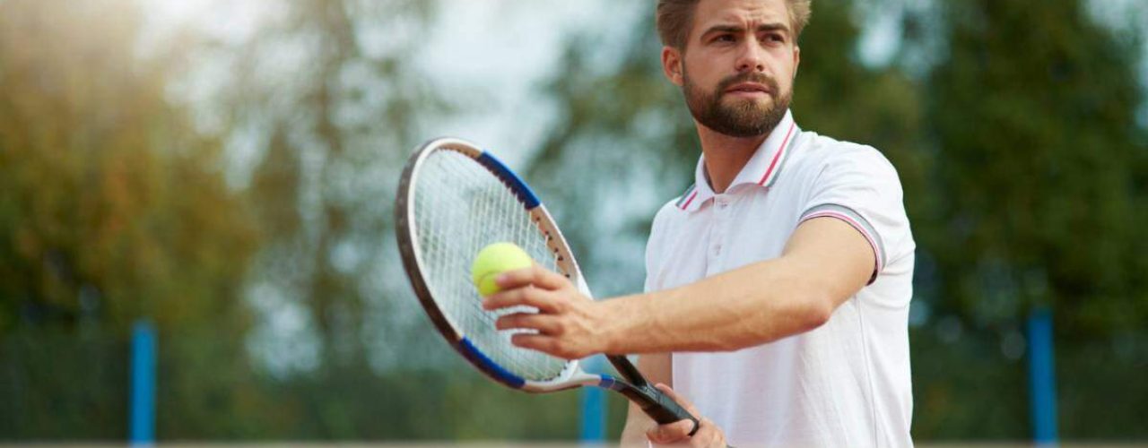 winderige omstandigheden tennissen 